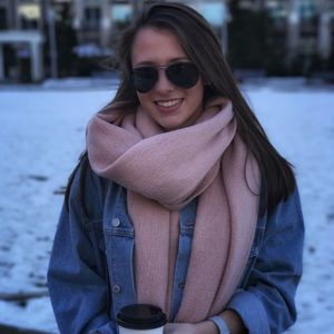 Meet your Posher, Kaelyn